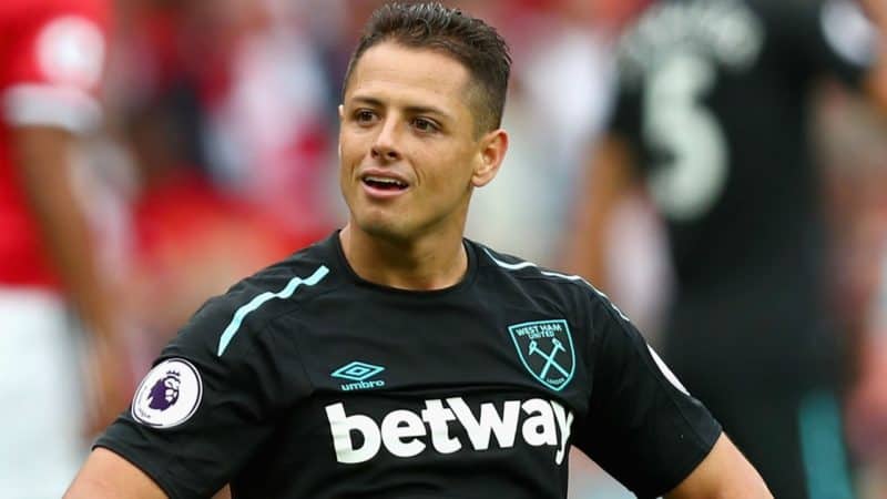 What is happening with ‘Chicharito’ at West Ham United?