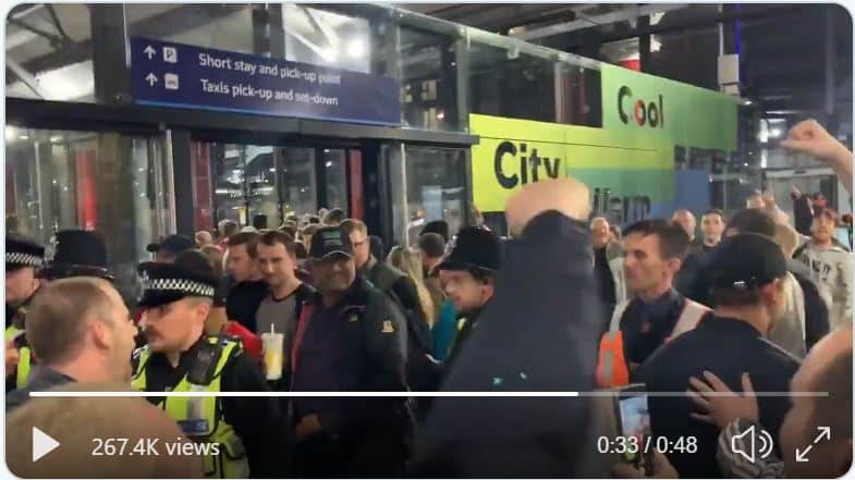 Everton fans at Lime Street