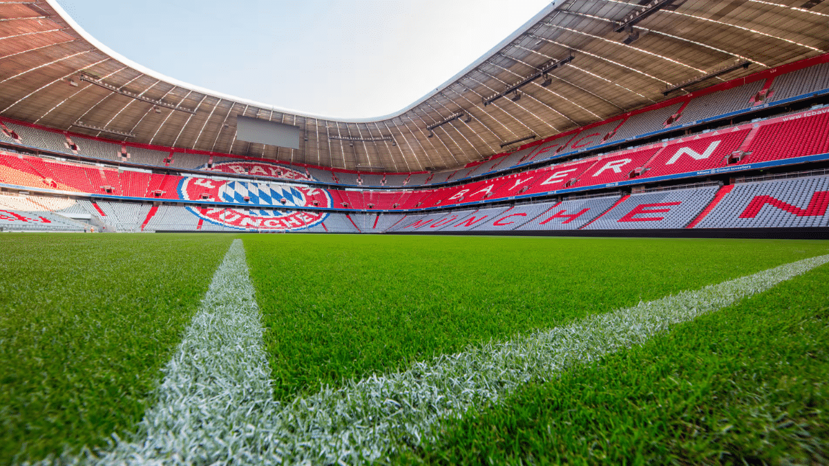 Bayern vs PSG bet builder tips